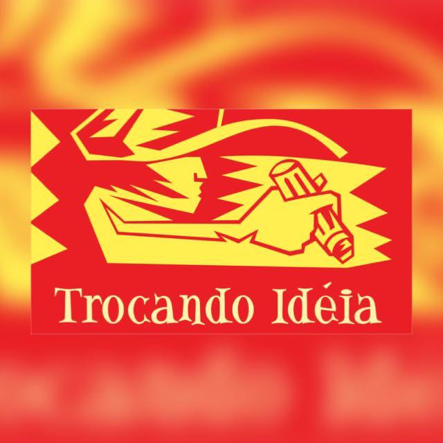 Logo trocando ideias